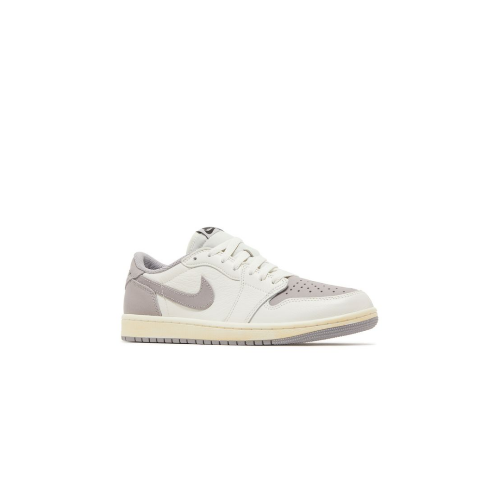 Air Jordan Retro 1 Low OG 'Atmosphere Grey'