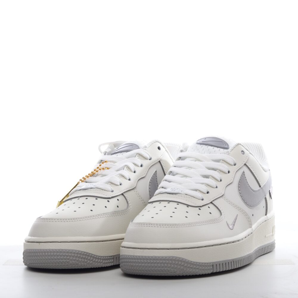 Nike Air Force 1 Low Silver Snow