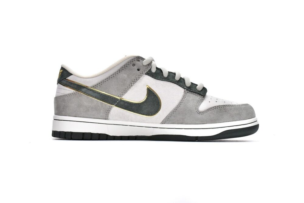 Nike  SB Dunk Low "Steamboy OST"